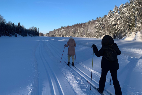 Oslo: Wilderness Skiing Tour with Lunch by the Fire