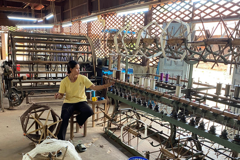 Siem Reap: Silk Farm & Killing Fields TukTuk Tour