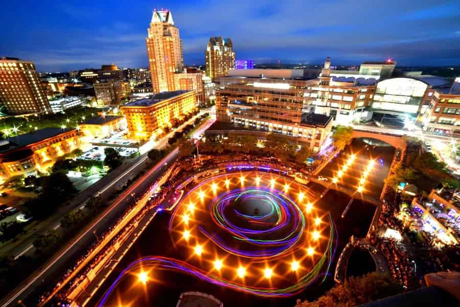 WaterFire-Bootstouren in Providence. Foto: GetYourGuide