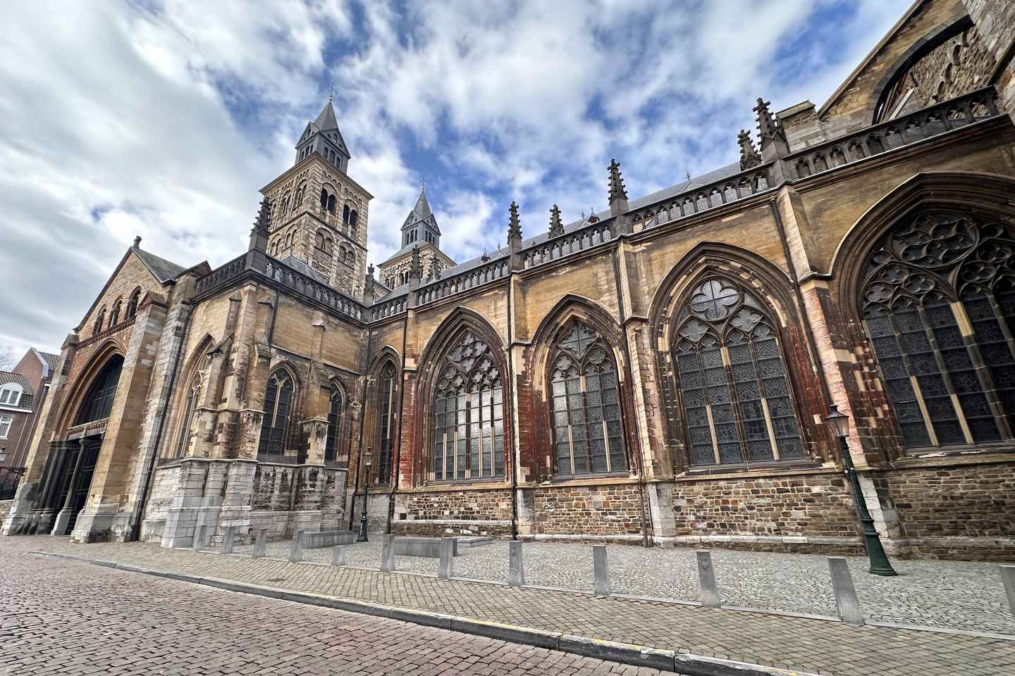Maastricht: 2-Hour Walking Tour with Local Historian