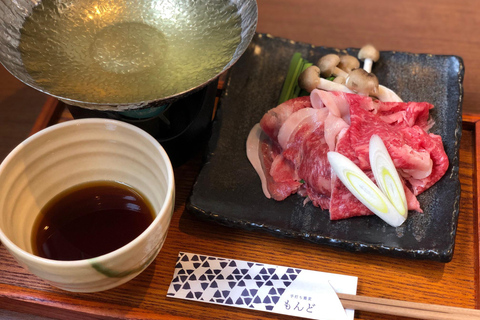 Handgemachte Soba-Nudeln und Hokkaido Ezo Hirschfleisch Shabu Shabu