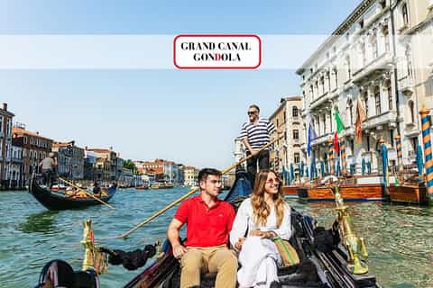Venice: Private Gondola Ride along Grand Canal