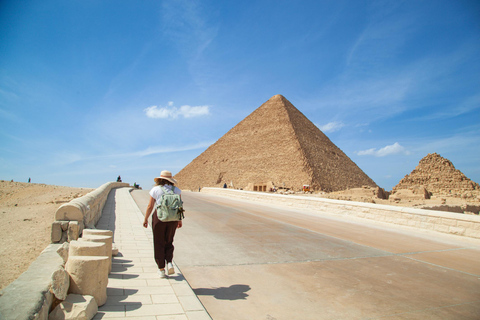 Giza Pyramids Walking Tour: Skip-the-Line, Sphinx & Views