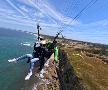 Lisboa: Paragliding Flight - Praia das Bicas