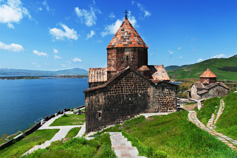 All the colors of Armenia: guided excursion from Tbilisi