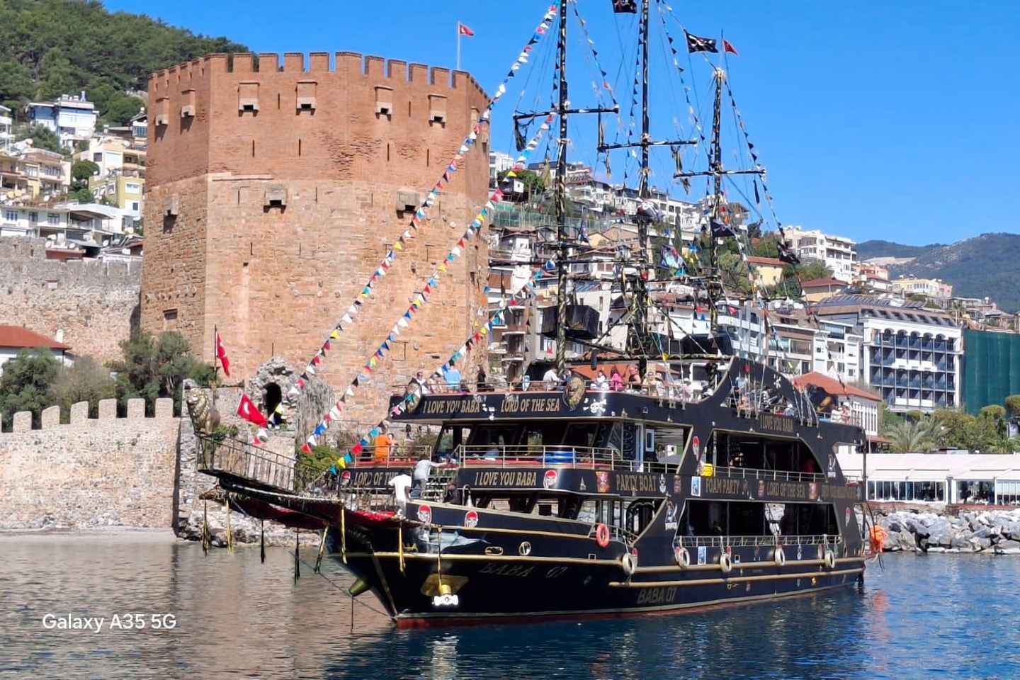 Alanya: Pirate Boat Trip with Optional Pick Up and Lunch