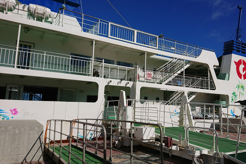 Naha: Viagem de um dia à Ilha Tokashiki com almoço