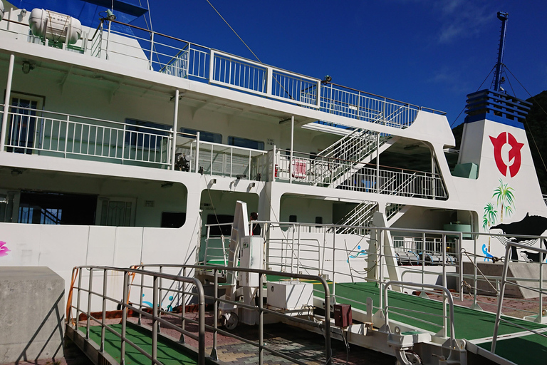 Naha: dagtocht naar het eiland Tokashiki met lunch