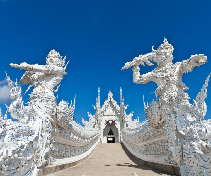 Чиангмай: тур по Белому храму, Голубому храму и музею Баан Дам