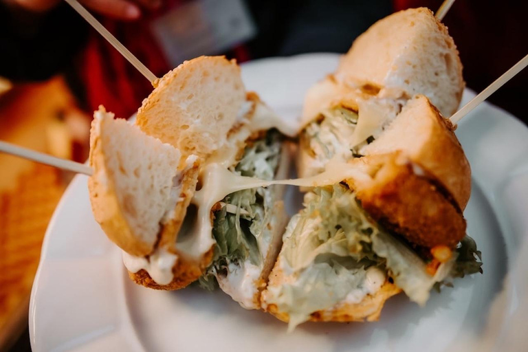 Prague: Old Town Fun Evening Food and Drink Tour Small Group Tour