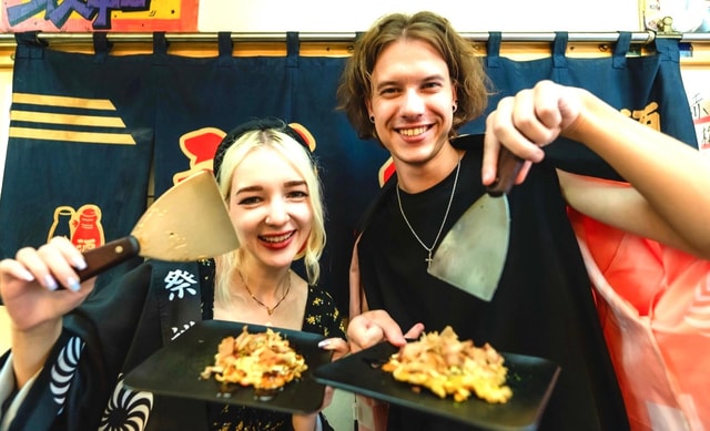 Osaka Okonomiyaki Cooking Experience for Families ＆ Groups