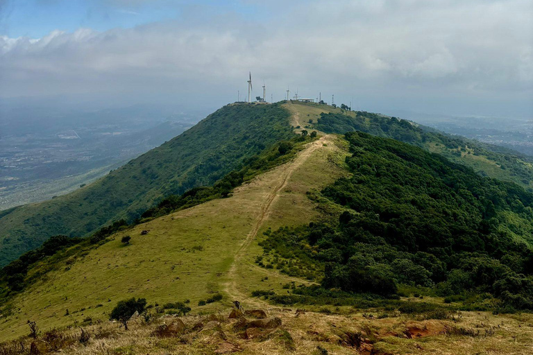 Nairobi: Vandring i Ngong Hills med transport och guide