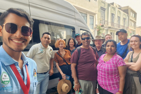 Lima: City Highlights Tour with Lunch and Catacombs