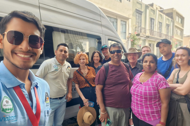 Lima: City Highlights Tour with Lunch and Catacombs