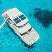 Phuket: Phi Phi, Maya and Maiton Luxury Catamaran Trip Phuket: Phi Phi, Maya and Maiton Luxury Catamaran Trip