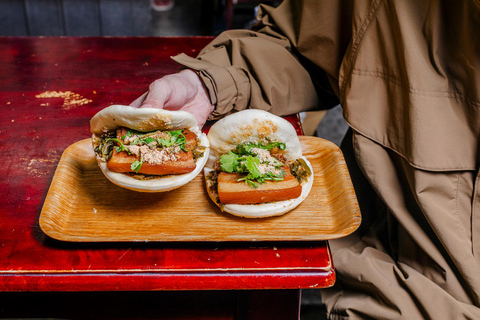 Taipei Tastes Food Tour with 12+ Tastings