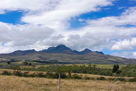 Quito: 2-Day Cotopaxi & Quilotoa. Hiking or Panoramic tour