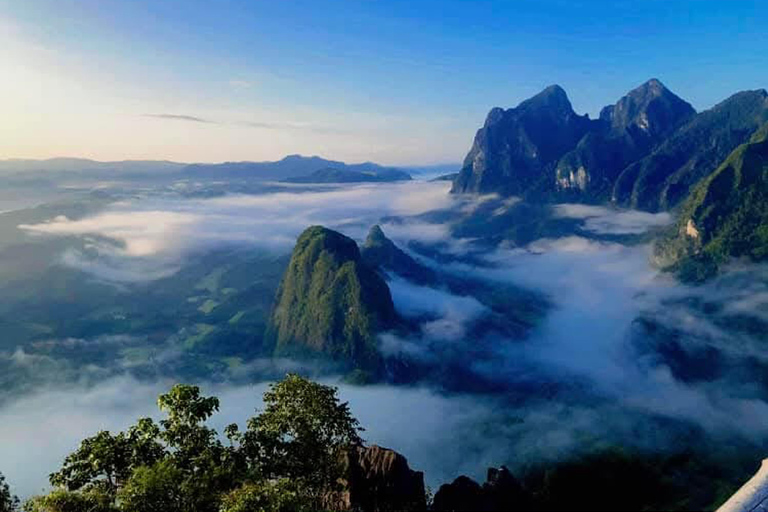 Overnachting Camping Bij nong khiaw uitkijkpunt, 360 uitzicht