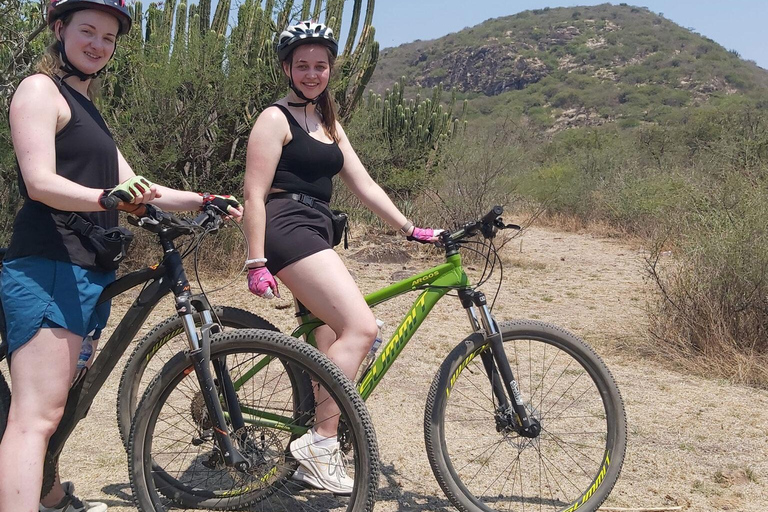 Oaxaca: La Culebra - Grotte preistoriche Tour di 1 giorno in biciclettaPrezzo a partire da 8 persone