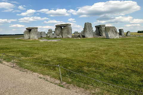 London: Stonehenge & Bath Private Tour with Driver