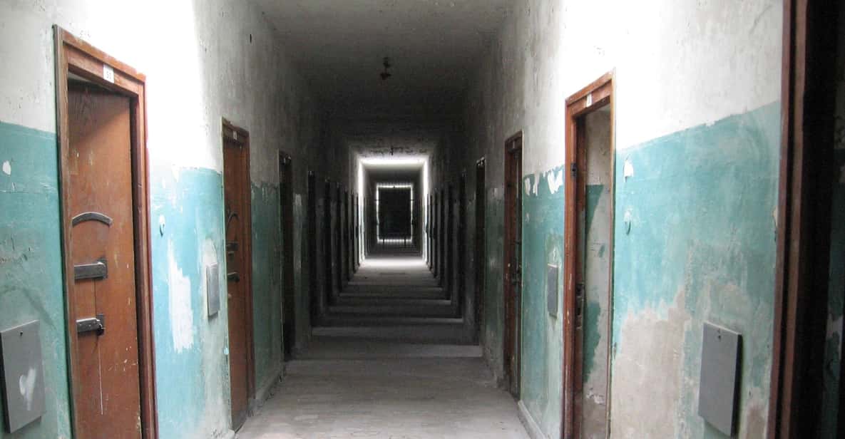 Afbeelding 1 van Van München naar Dachau: rondleiding door het concentratiekamp Dachau