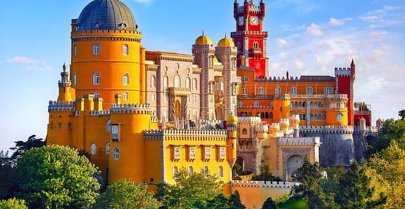 Lisbon: Sintra, Pena Palace Private Tour with Hotel Pickup
