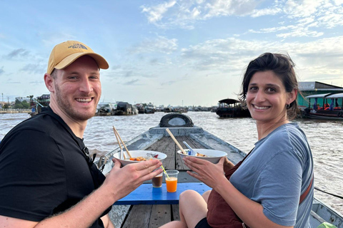 Can Tho: Floating Market, Canal, Cacao Farm & Mekong' Life Private tour with English speaking guide