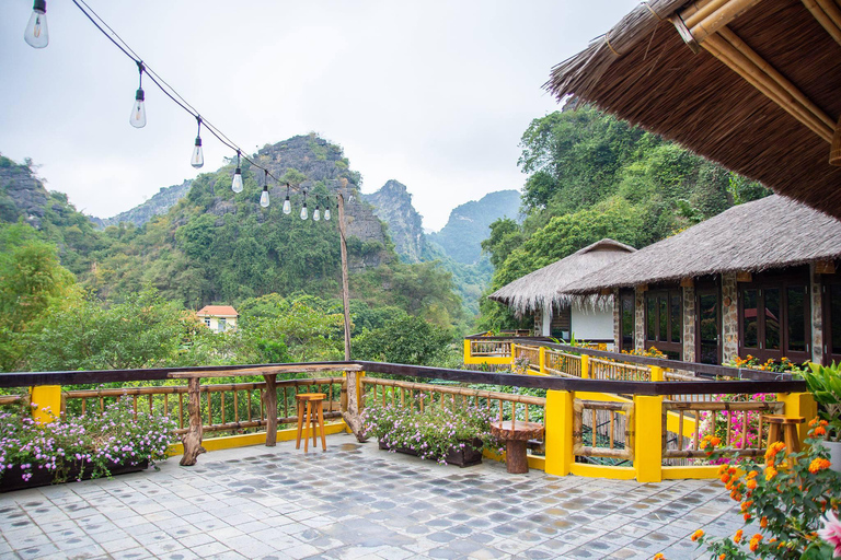Hanoi: 3-Day Ha Long Bay 5-Star Cruise & Ninh Binh Day tour