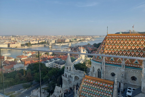 Budapest: Tour privato della città con guida localeTour di 3 ore in inglese