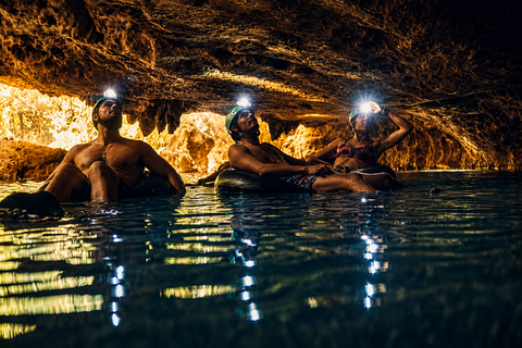 Vang Vieng: Half day-Kayak & Cave Adventure