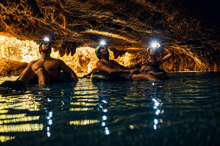 Vang Vieng: Half day-Kayak & Cave Adventure