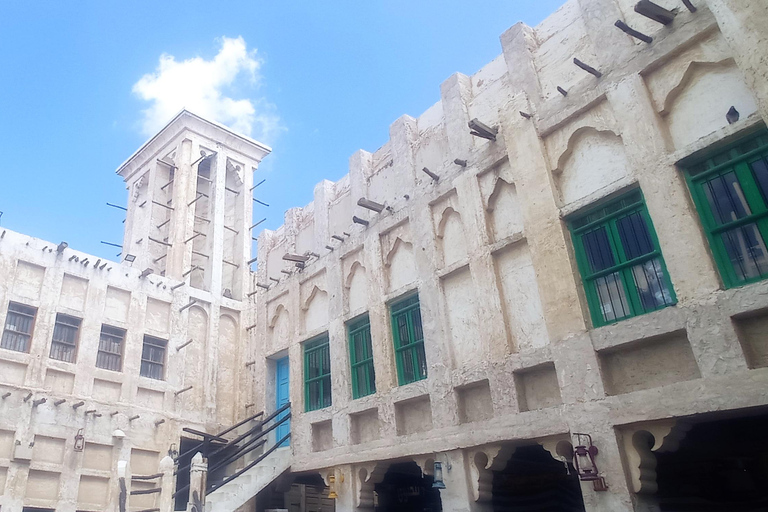 Doha: Wycieczka po mieście z przewodnikiem i rejs łodzią Dhow Wycieczka prywatna