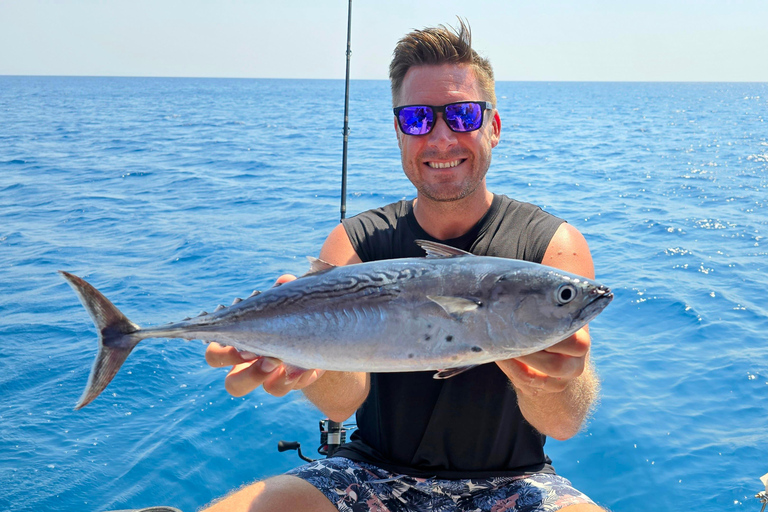 Rodas: Excursión de pesca, snorkel, barbacoa y guía profesional