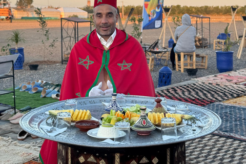 Marrakech: Royal Breakfast with Hot Air Balloons view