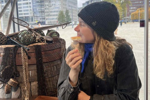 Oslo's local flavours - Food walking tour and cruise