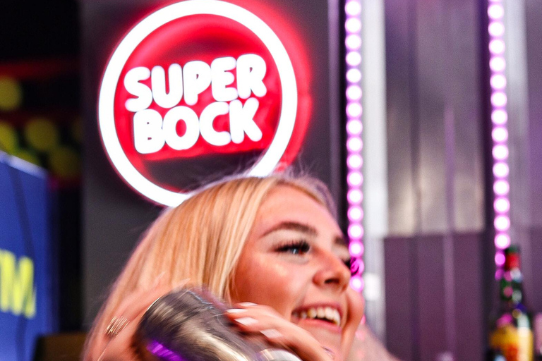 Albufeira: Cocktail Making Class and Karaoke Party with DJ