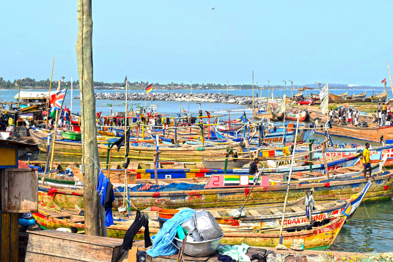 Accra: Cape Coast & Kakum Park Tour by "Trotro" Minibus