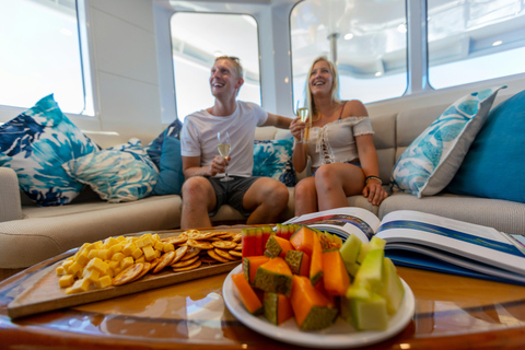 Cairns: Great Barrier Reef Cruise with Gold Class Lounge