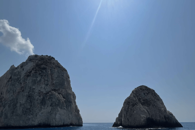 Zakynthos: Rejs dookoła wyspy i żółwie przez EuroskyWrak statku Blue Caves &amp; Turtles Island Ceri Caves