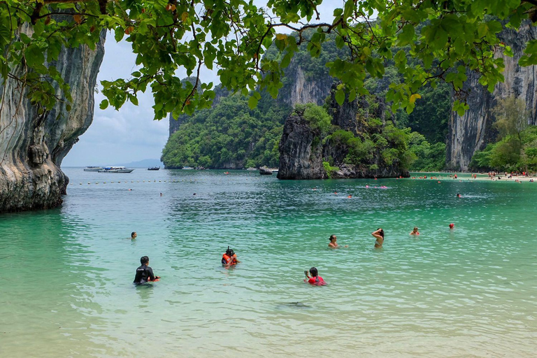 Krabi: tour di un giorno delle Isole Hong in barca a coda lunga