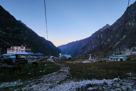 Trekking di 5 giorni sul Gosaikunda: un viaggio verso i laghi sacri