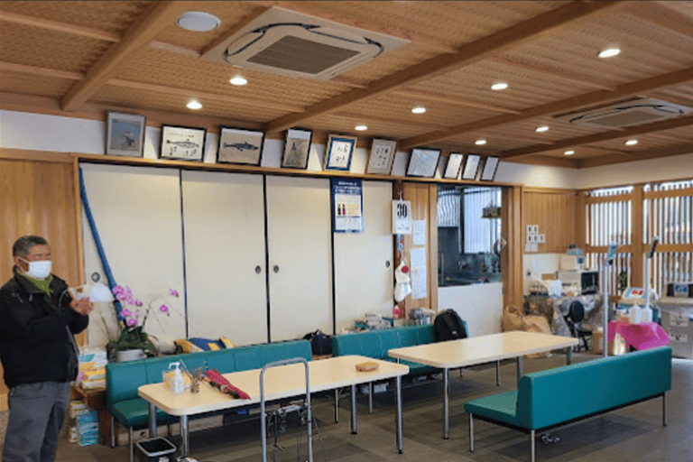 Tokyo: Fishing Adventure & Japanese Cuisine with Your Catch