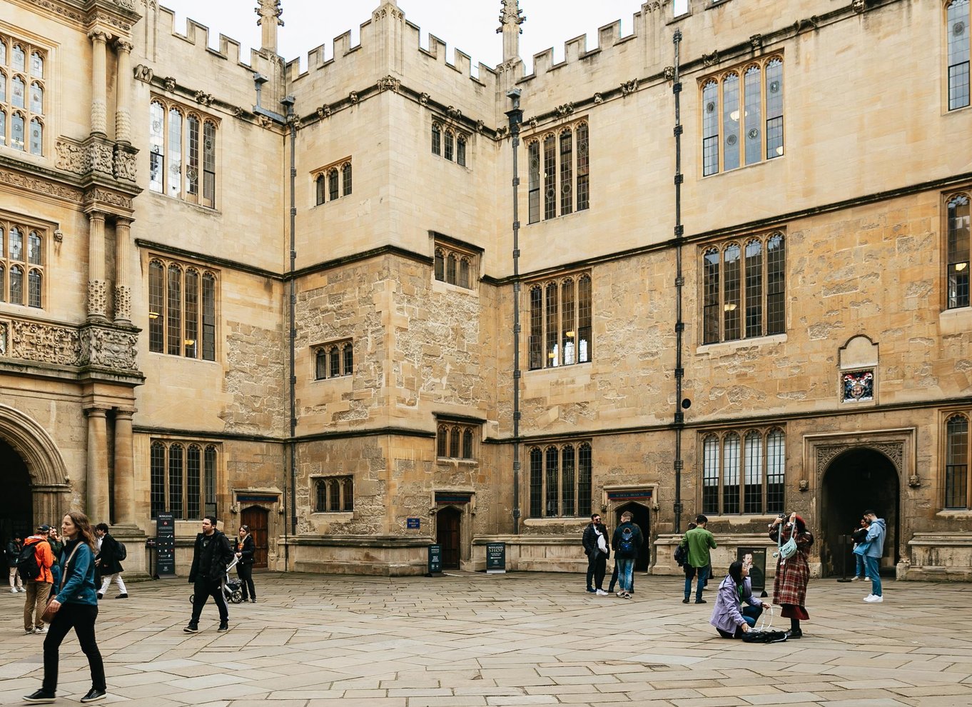 Oxford: Universitets- og byrundvisning med alumne-guide