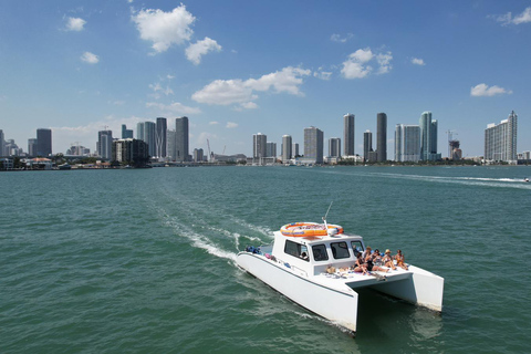 Miami: Avontuurlijke cruise met jetski, tubing en drankjesTour met gas- en jachthavenkosten