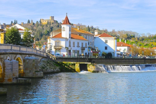 From Lisbon: Private Full-Day Tour to Tomar and Coimbra