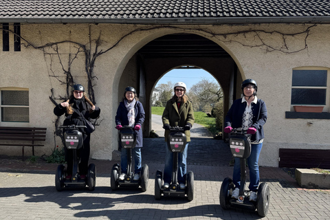 Châteaux forts, distillerie et la vallée de Muttental - Visite en Segway à KemnadeChâteaux entourés d&#039;eau, distillerie et la vallée de Muttental - Visite guidée en Segway à
