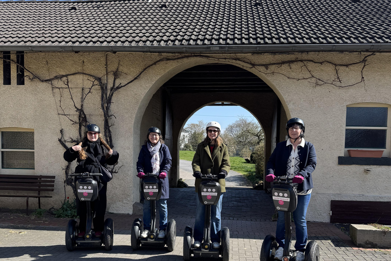 Châteaux forts, distillerie et la vallée de Muttental - Visite en Segway à KemnadeChâteaux entourés d&#039;eau, distillerie et la vallée de Muttental - Visite guidée en Segway à