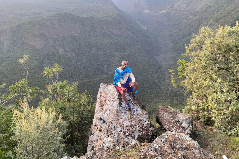 EXPERIÊNCIA MAASAI NO MT SUSWAPASSEIO AO MT SUSWA MAASAI