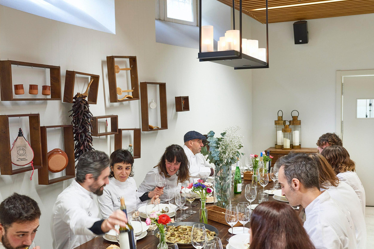 San Sebastián: Cooking Class with Wine & Lunch Market & Fish