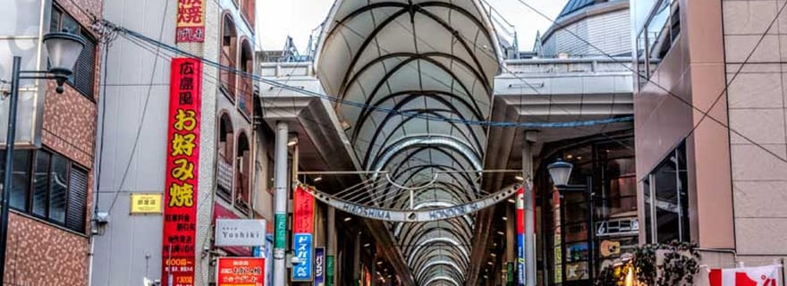 Hiroshima : visite guidée sur le thème de l'art et des rues méconnues